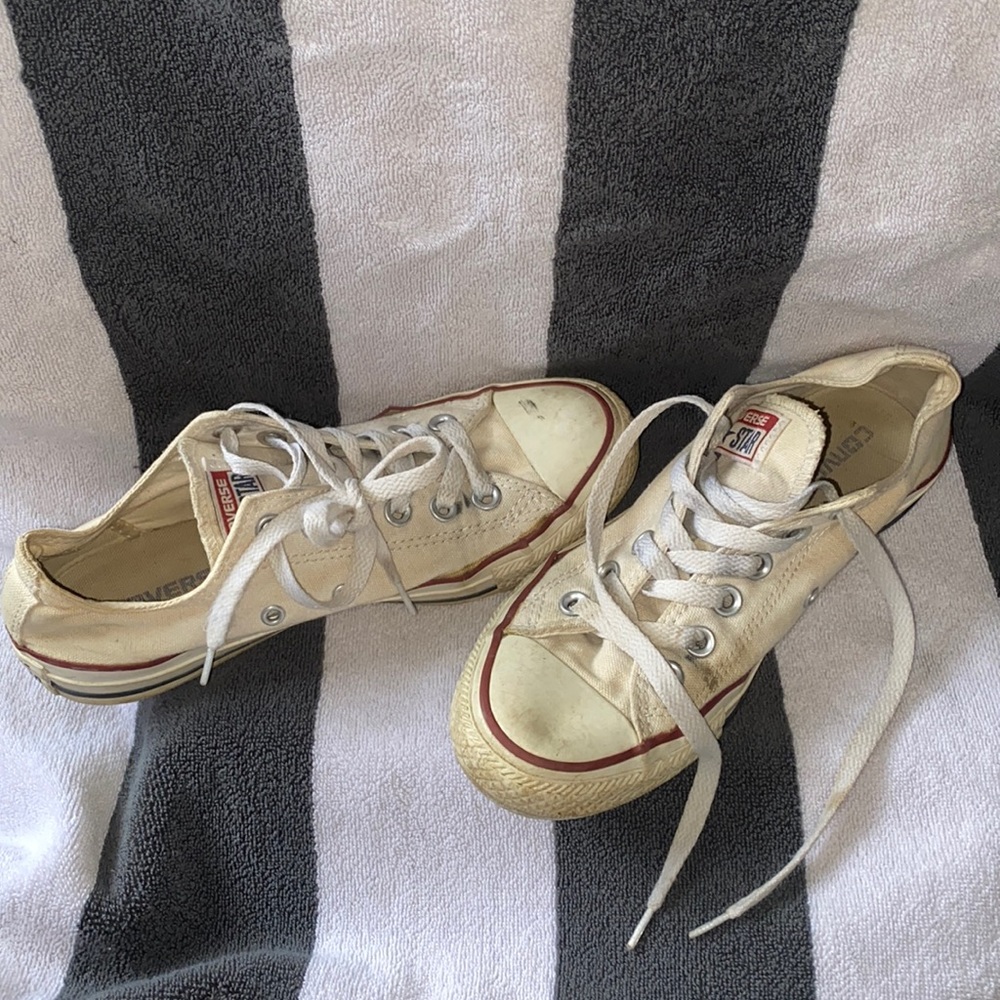 CONVERSE - ALL STAR CHUCK TAYLOR lowtop off white / cream /nude canvas sz M5 W7